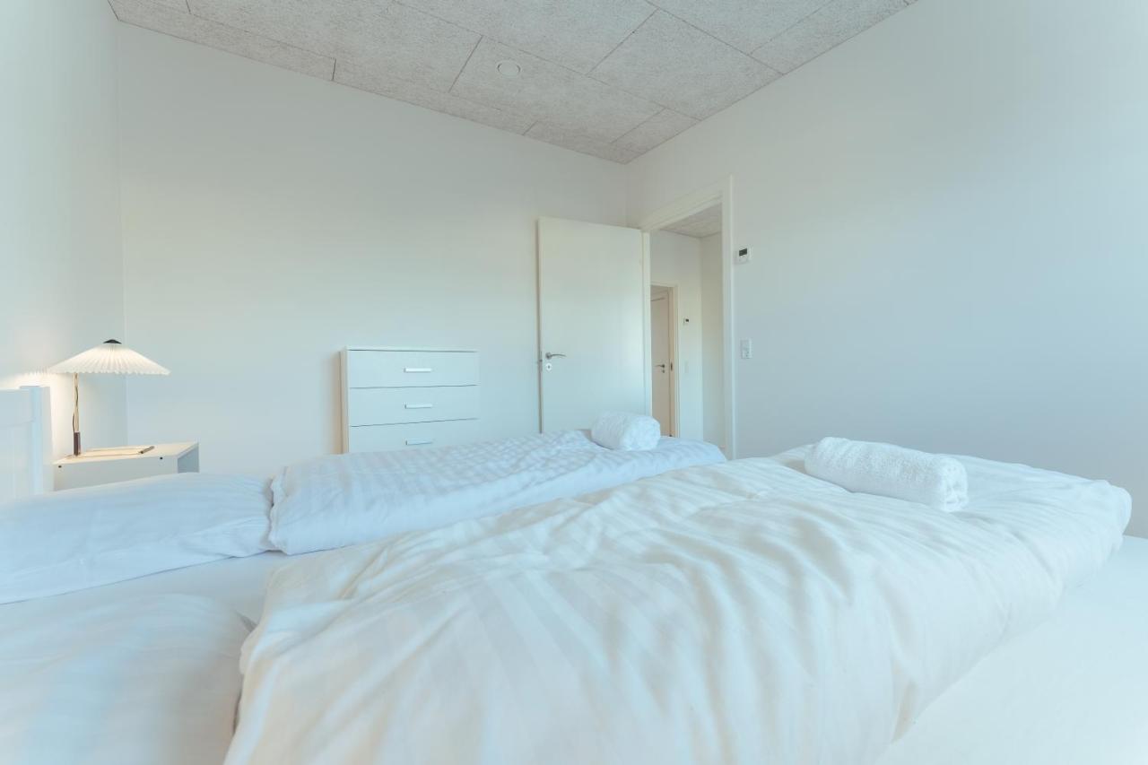 New 2 Bedroom Apt - Ocean And Mountain View Tórshavn Extérieur photo