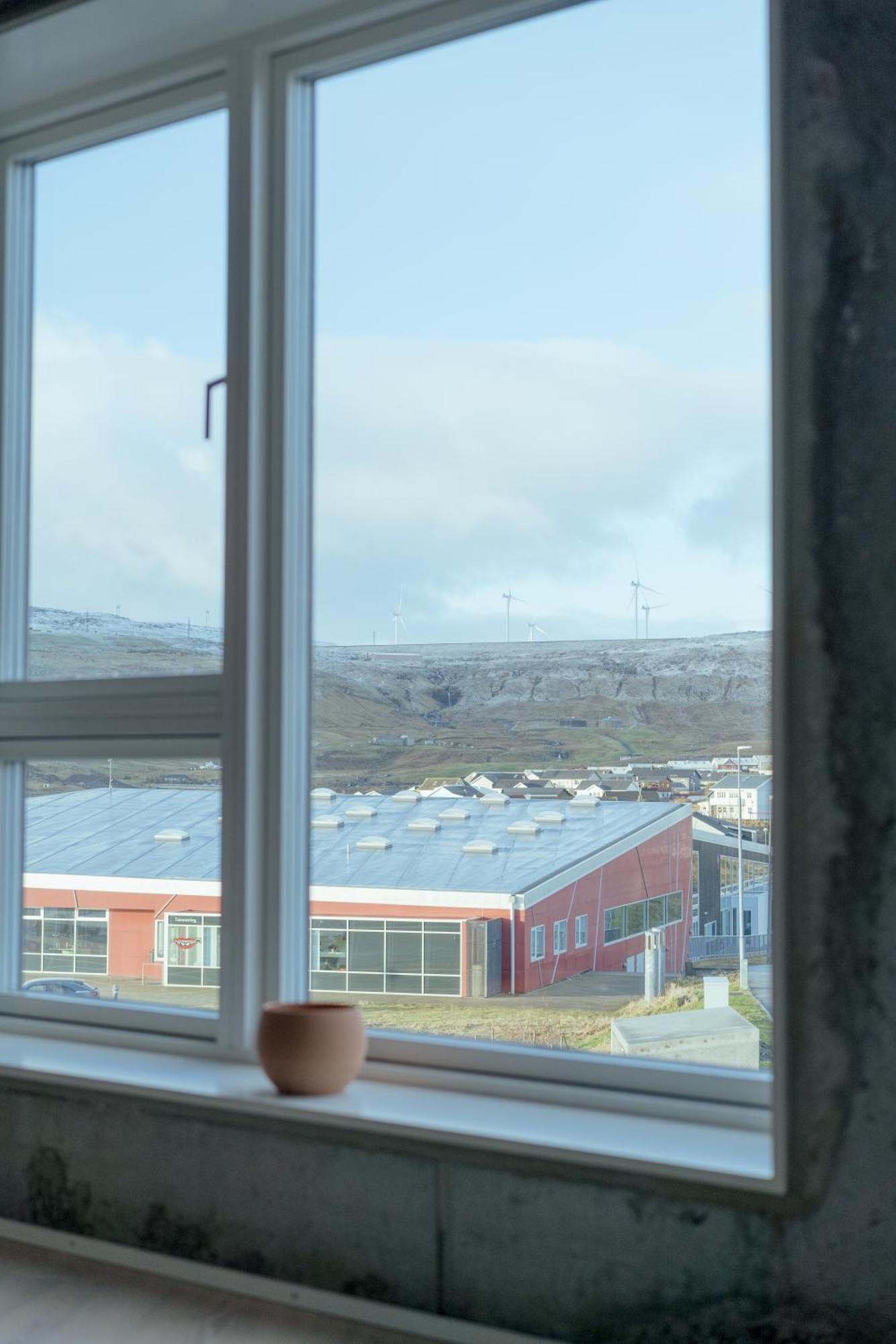 New 2 Bedroom Apt - Ocean And Mountain View Tórshavn Extérieur photo